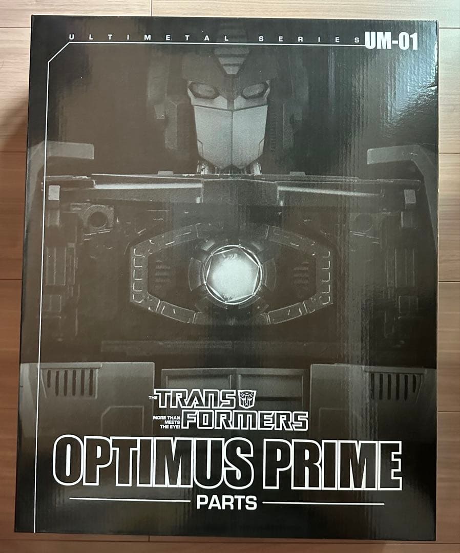 トランスフォーマー ULTIL UM-01 OPTIMUS PRIME