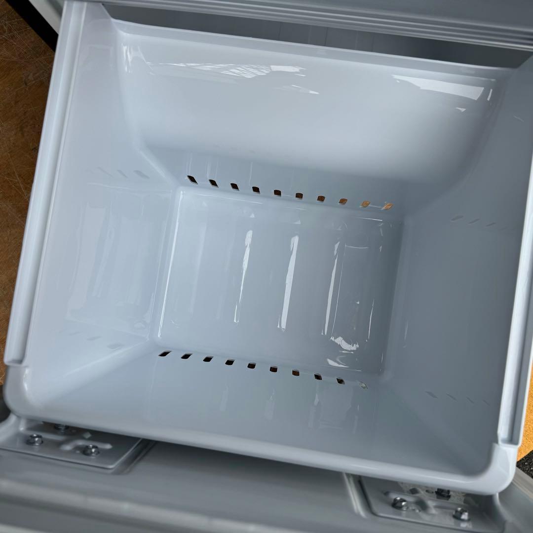 C1107★2024年製★未使用に近い★東芝　冷蔵庫ブラック黒　一人暮らし洗濯機