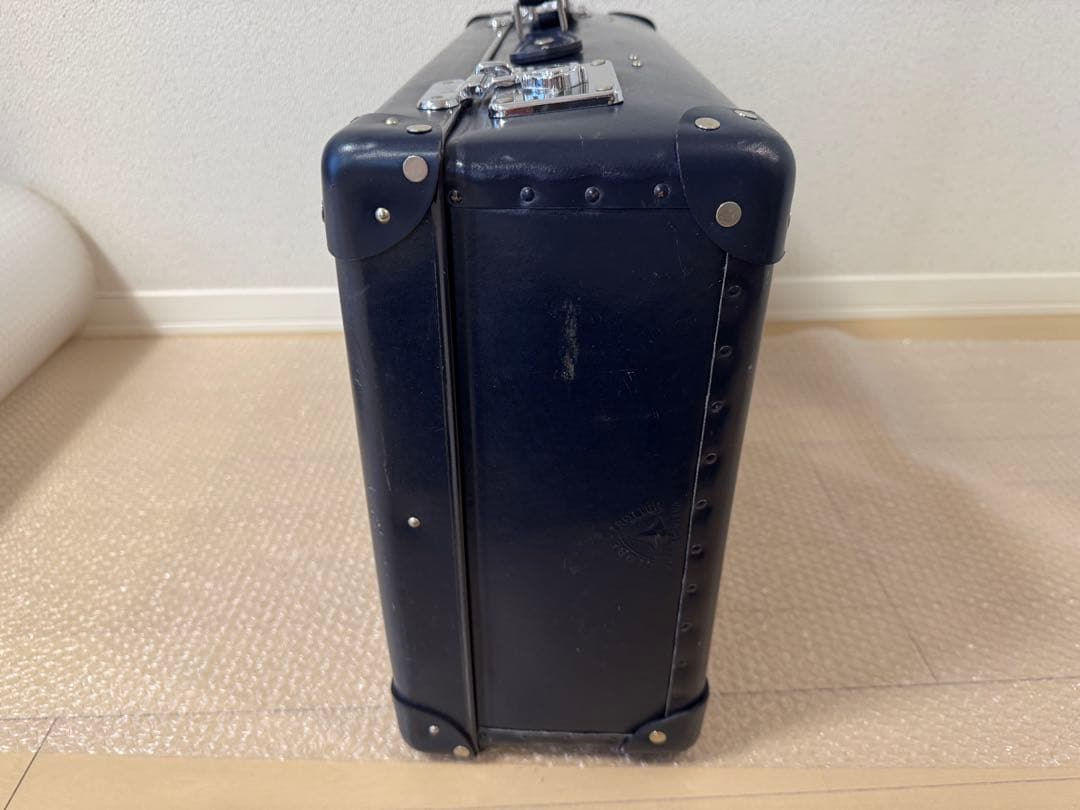 GLOBE-TROTTER ネイビー リメイク品（証明書付き）