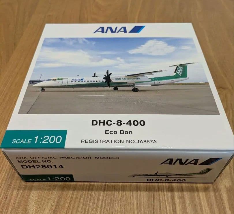 全日空商事 ANA DHC-8-400 エコボン 1:200 新品