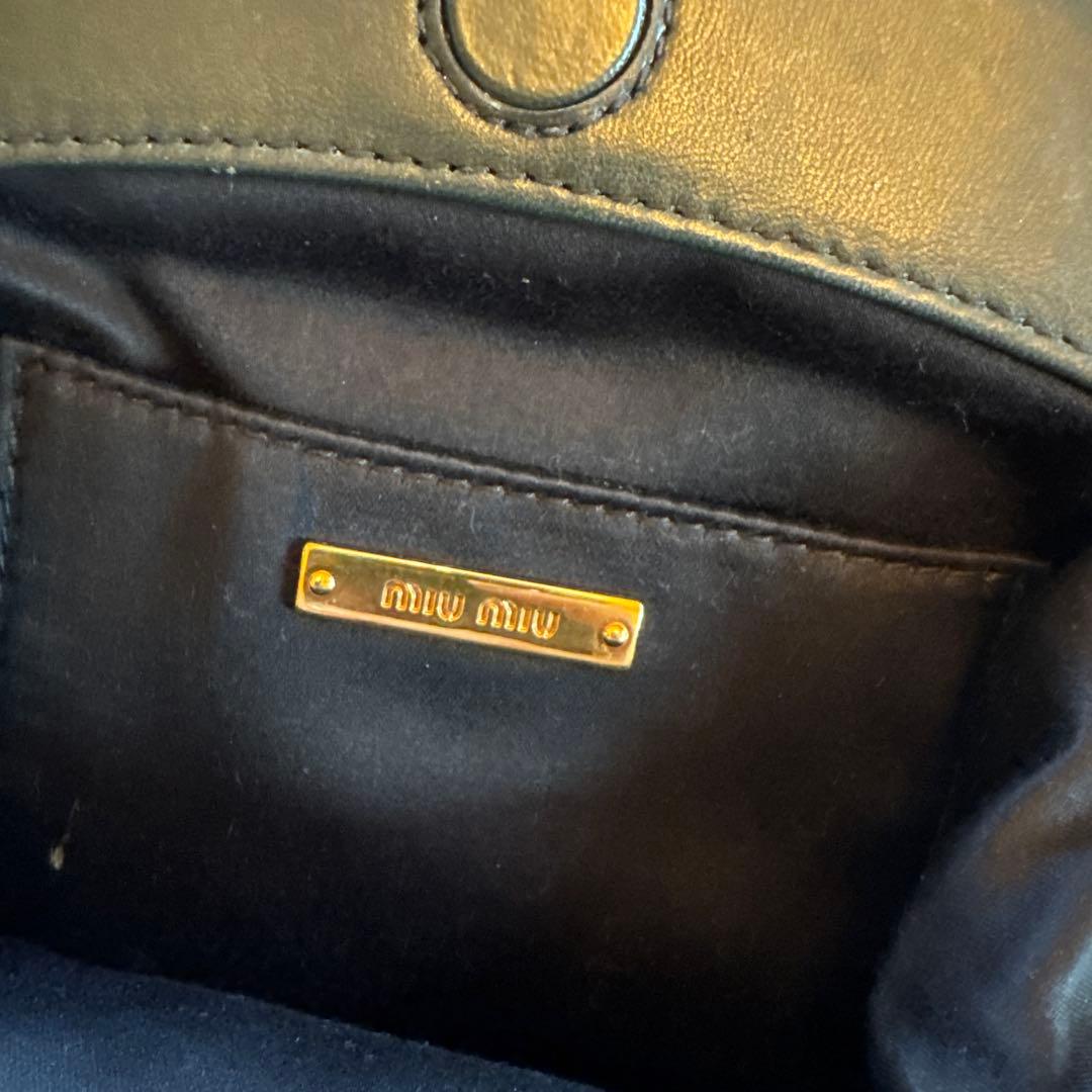 miu miu グリーン ショルダーバッグ