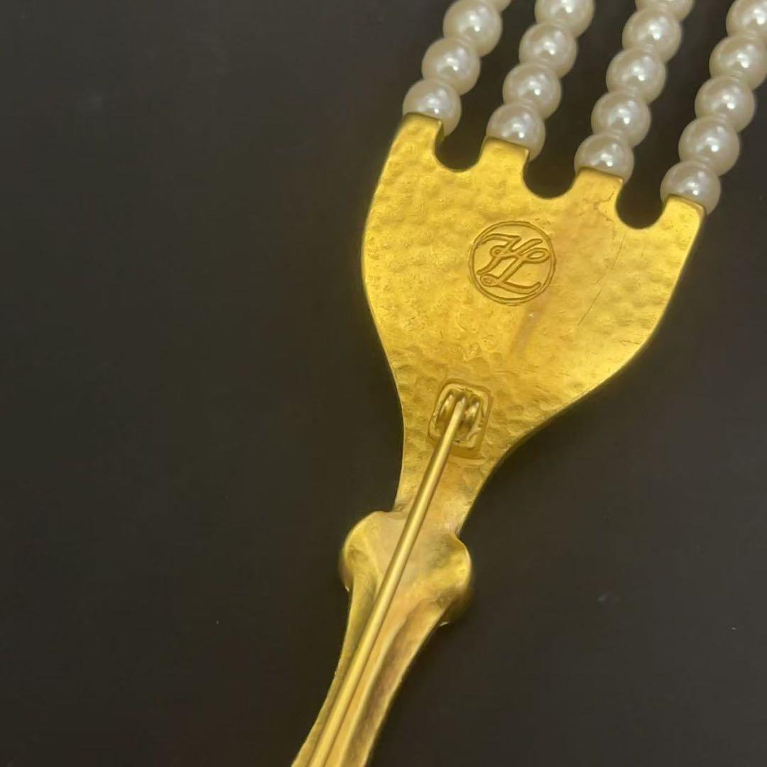 E*n様 希少！KARL LAGERFELD カールラガーフェルド ブローチ 4