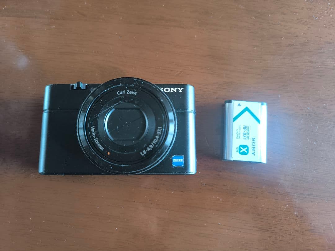ジャンク品　Sony コンパクトデジタルカメラ　RX100