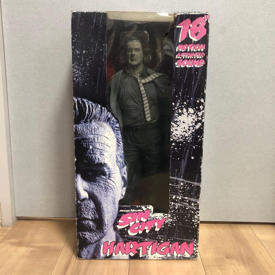 NECA シンシティ　ハーティガン　18インチサイズ フィギュア 未使用