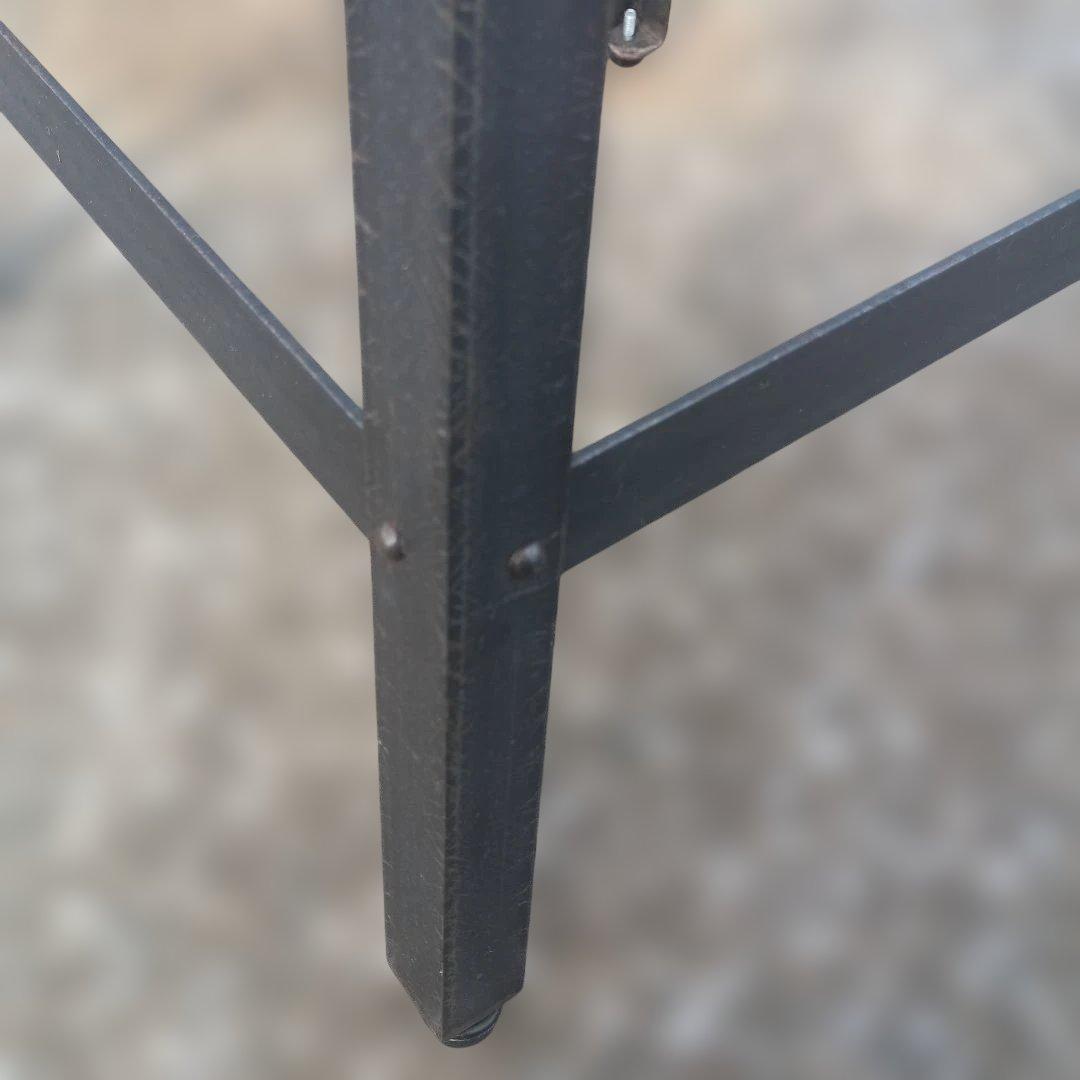 S*y様 ５０００）円形木製座面のアイアンスツール　ヴィンテージ　インダストリア