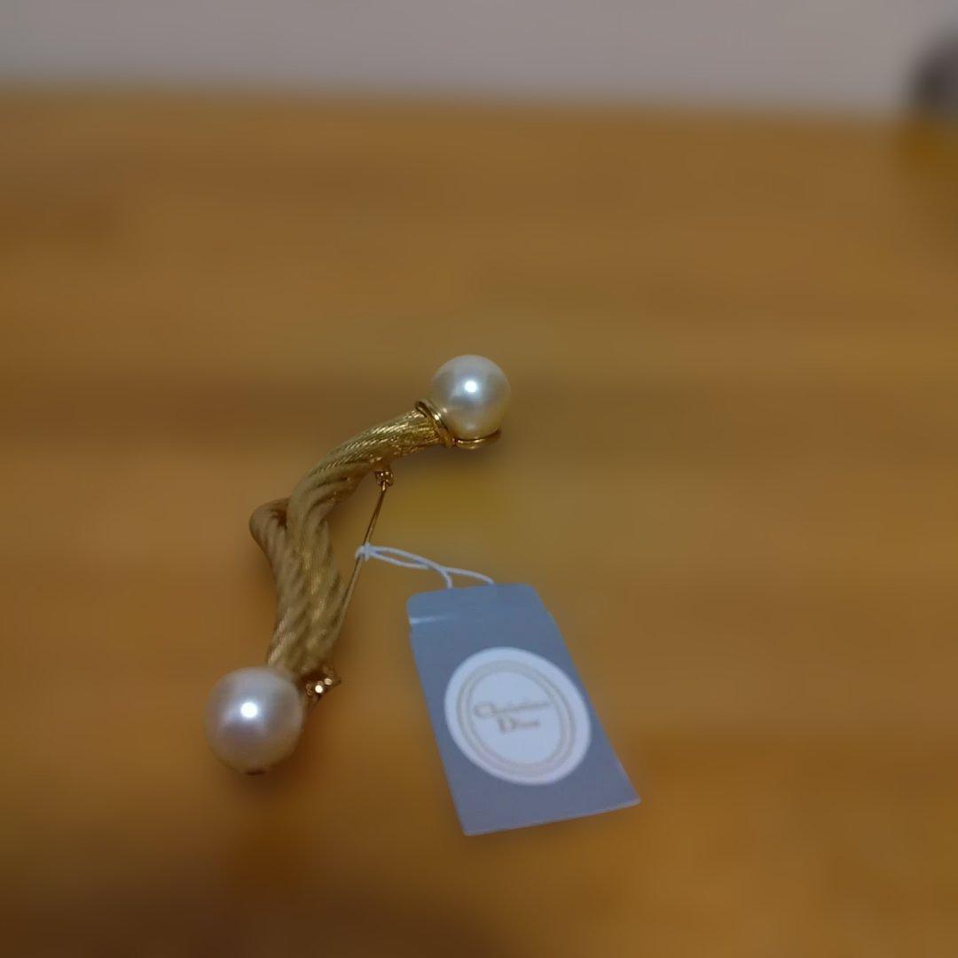 【未使用 】クリスチャンディオール Christian Dior ブローチ箱付き