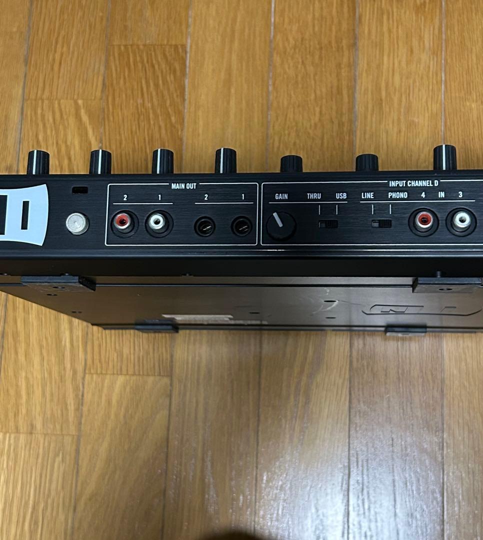 DJ機材 TRAKTOR KONTROL S4