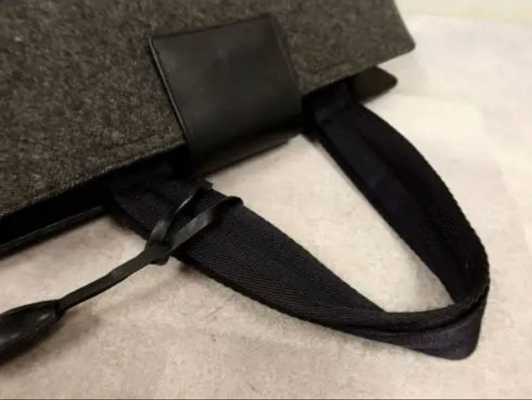 ♥*】様 超美品　PRADA プラダ　三角ロゴ　ウール カーフ レザー 本革　ハ