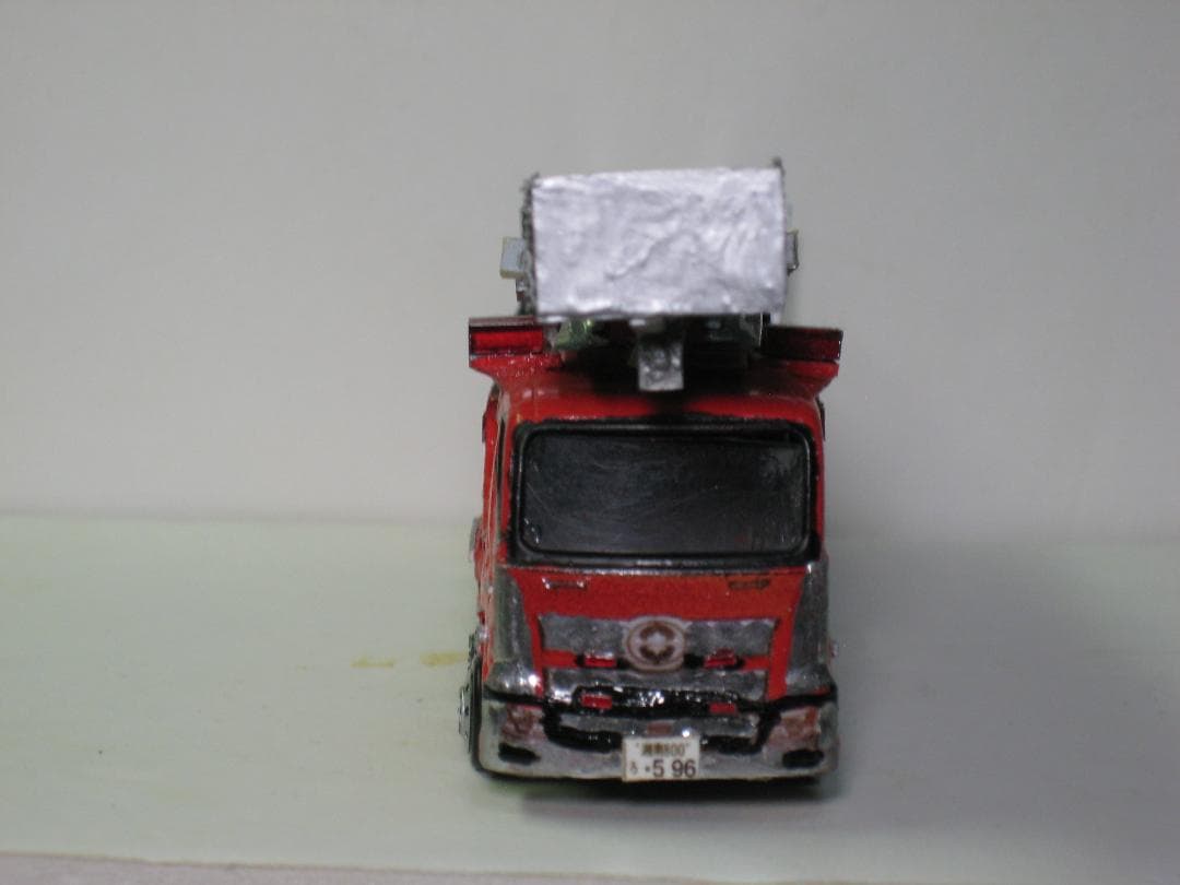 ミニカー改造 自作品 日野プロフィア 4軸 50m級消防はしご車