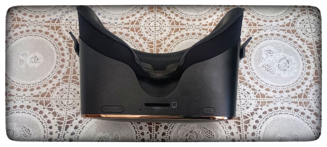 DPVR-4D スタンドアローン型VRヘッドマウントディスプレイ