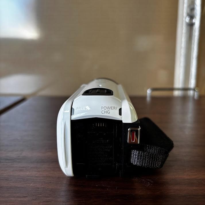 Canon iVIS HF R700 2016年製 付属品多数 予備バッテリー付