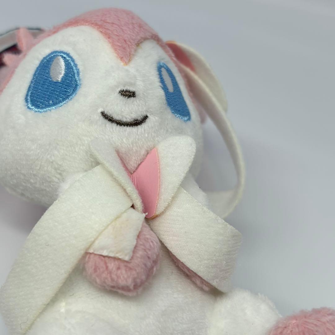 I LOVE EIEVUI カバンに付けられるでっかいぬいぐるみ　ポケモン
