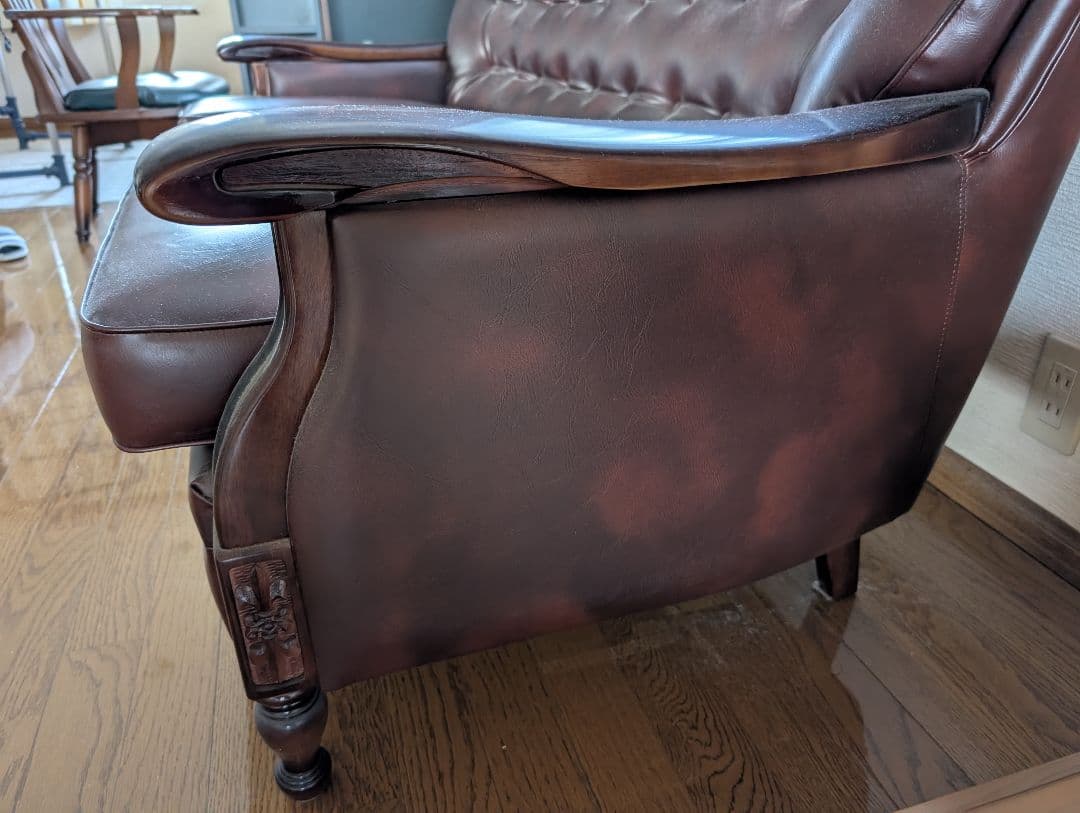 はぴこさん専用　ダークブラウン レザーソファ　メーカーはカリモク