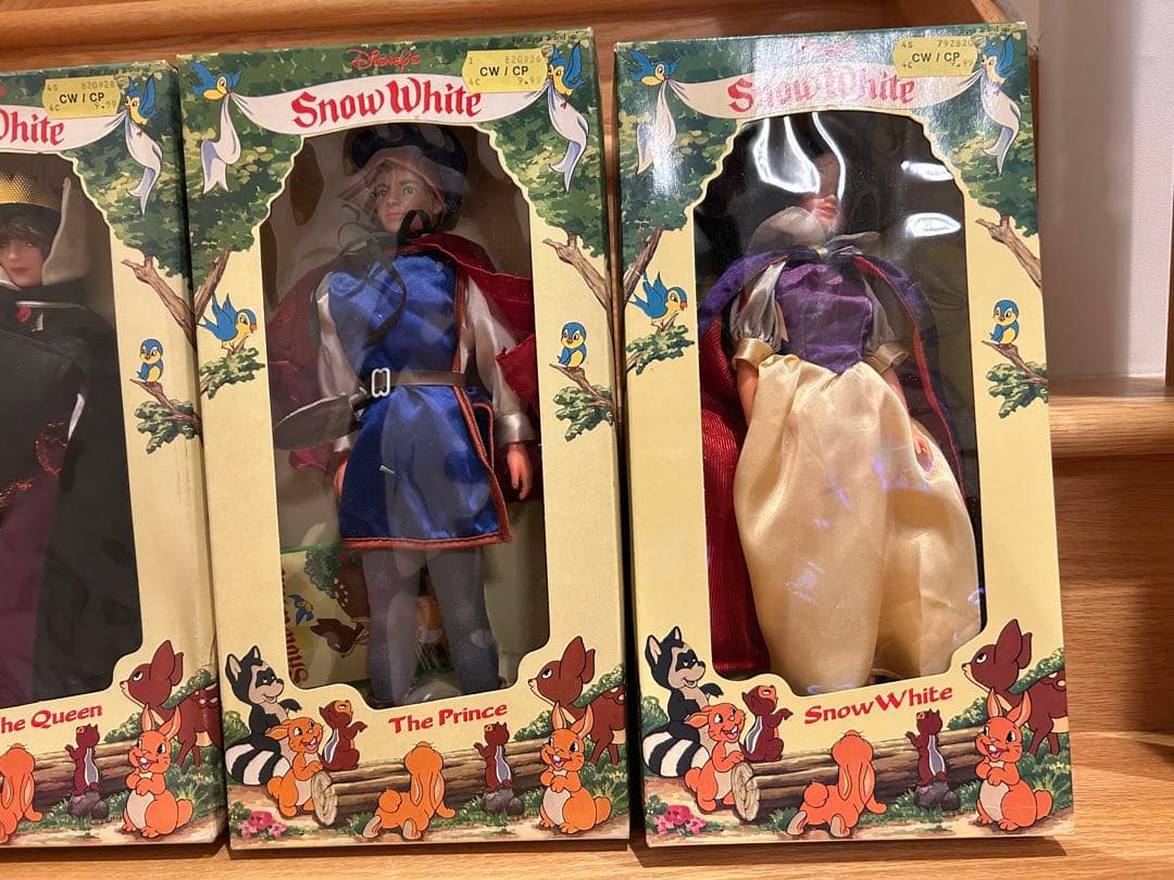 ディズニー　フィギュア　白雪姫　7人の小人　王子様　継母　魔女　新品　ドール