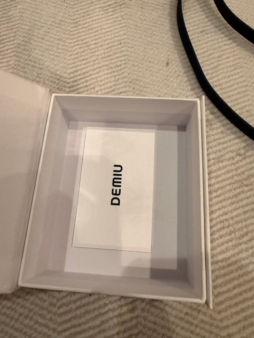 POCHE FLAT iPhone16ProMax DEMIU 黒 ストラップ付