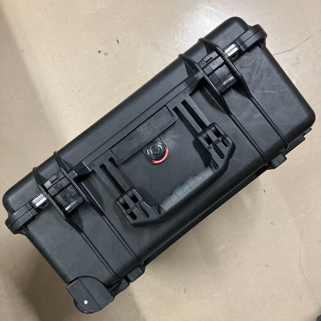 PELICAN ペリカンケース 1560 旧ロゴ（白黒）