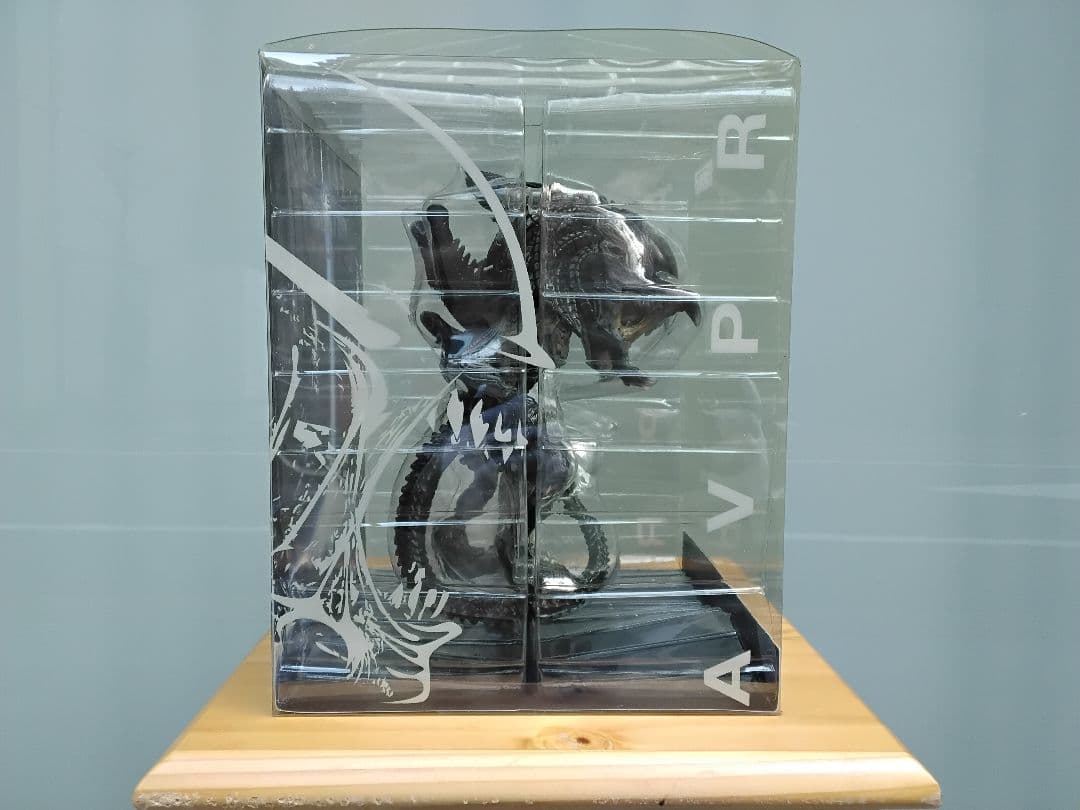 S*A様 Three-B AVPR Predalien プレデリアンフィギュア