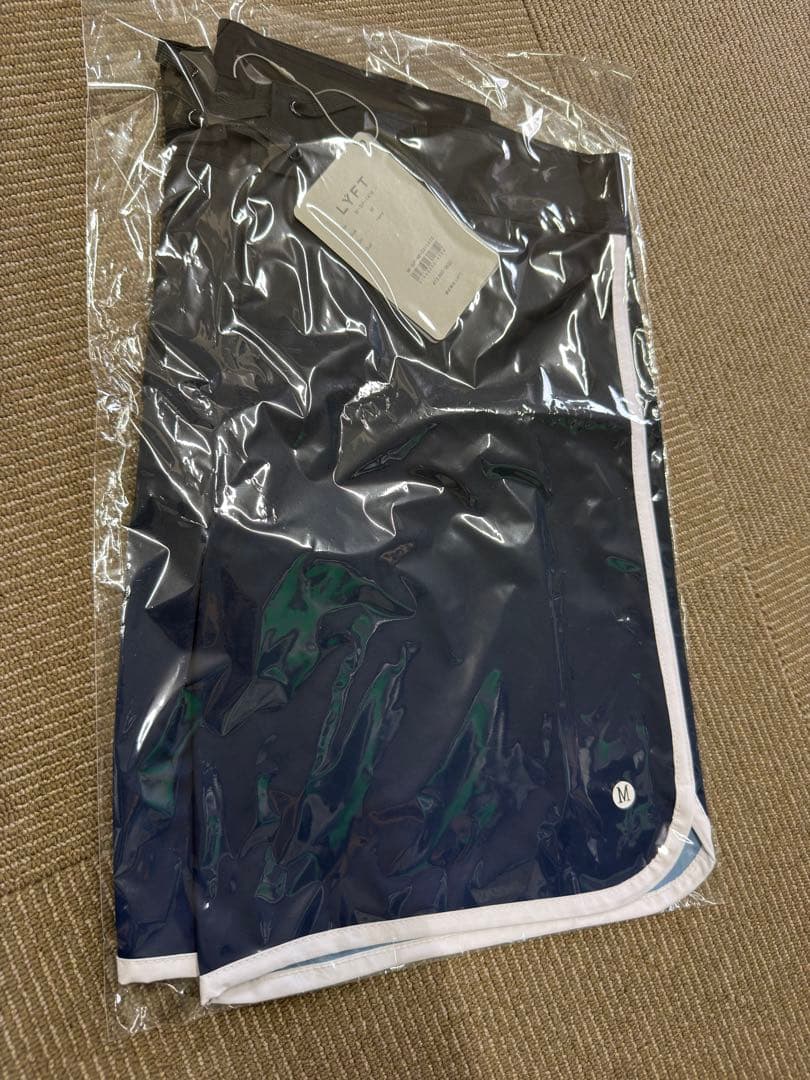 LYFT 水着 Mサイズ ネイビーラデーション