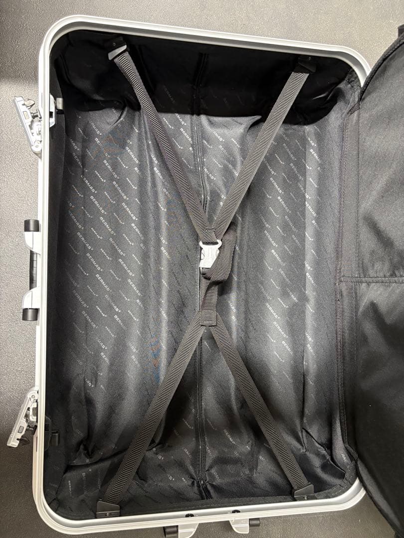 83L シルバー 4輪 BERMAS PRESTIGE SILVER 中古品