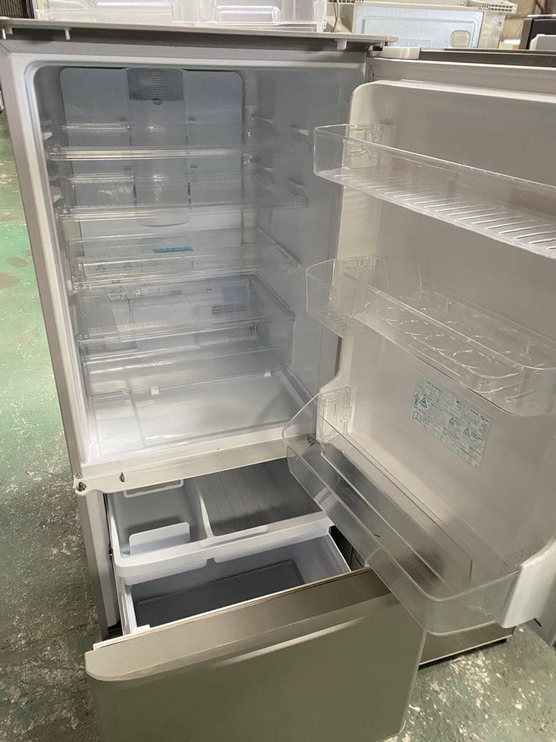さシャープ冷蔵庫ら両方開き　350L