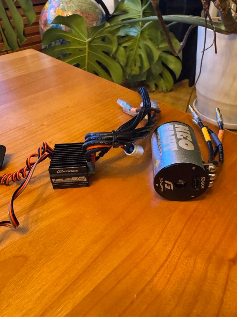 ブラシレスモーター 13.5ターン + G-Force ESC 50A コンボ