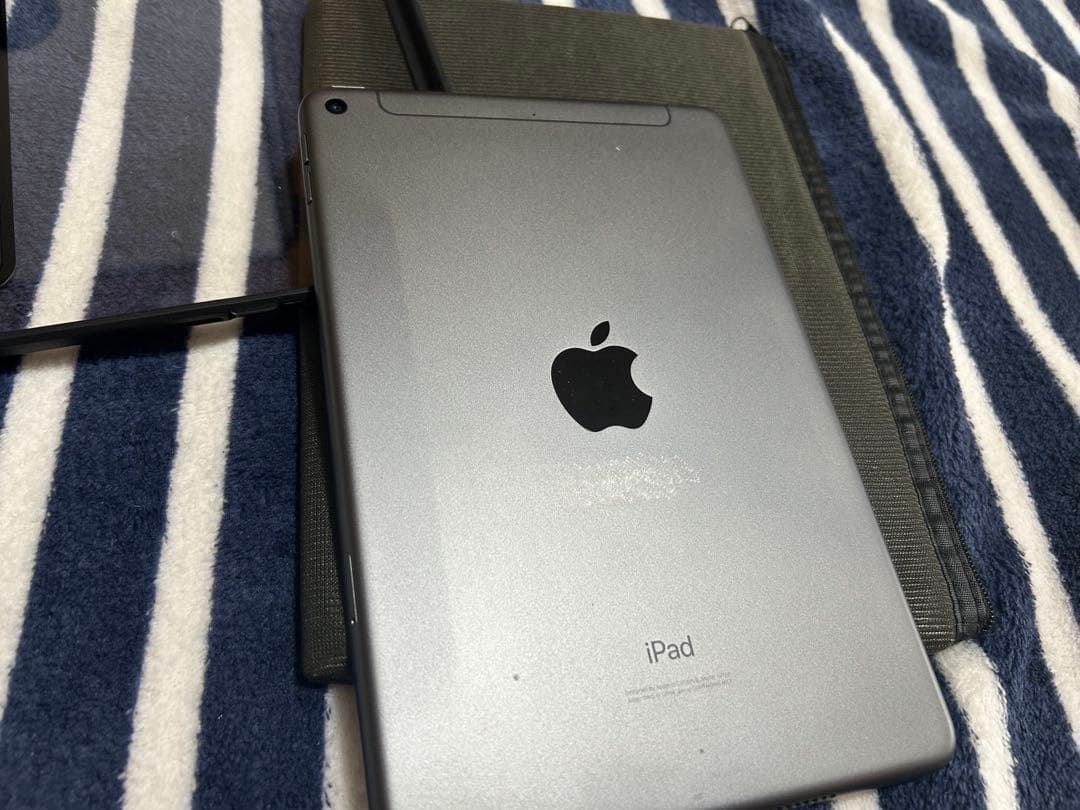 A*A様 iPad mini 第5世代本体と ケース+ Pencil付き