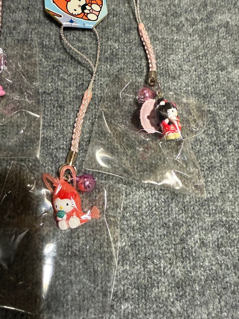 ご当地限定ハローキティ　根付け　19個セット