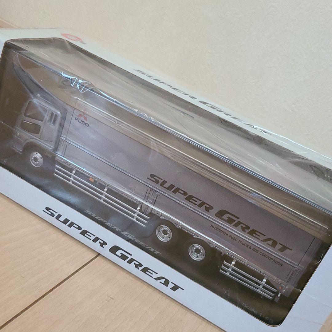 非売品　三菱ふそう 1/43ディーラーBOX スーパーグレートミニチュアカー