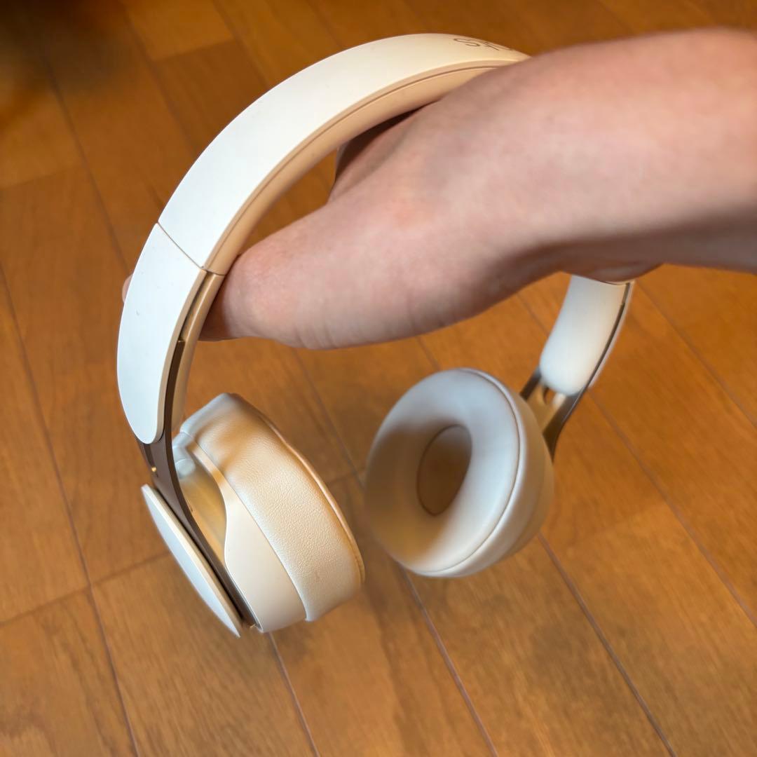 【値下げ対応可】Beats Solo Pro ワイヤレスヘッドホン ホワイト