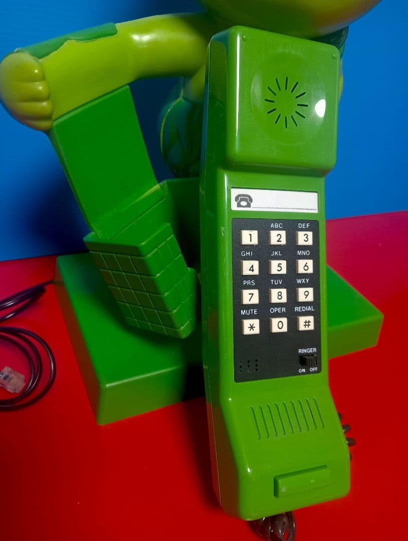 1984 概ね美品 グリーンジャイアントスプラウトプッシュ電話機