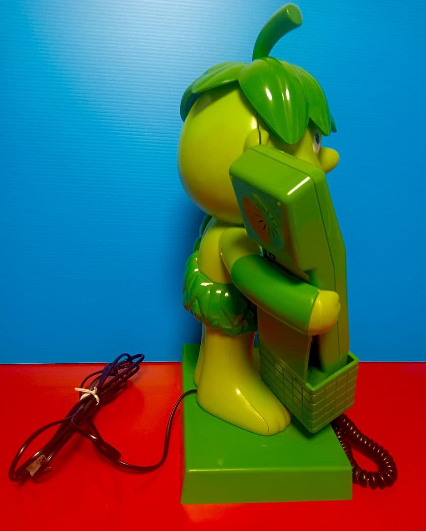 1984 概ね美品 グリーンジャイアントスプラウトプッシュ電話機