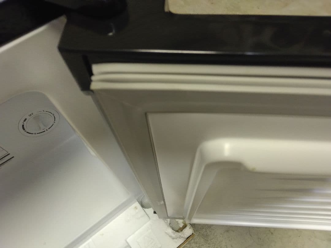 maxzen 冷凍庫 黒色 温度調節付き