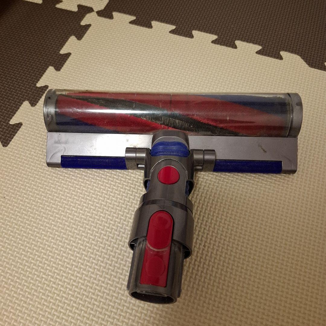 dyson v8 slim fluffy+ 本体とアタッチメント