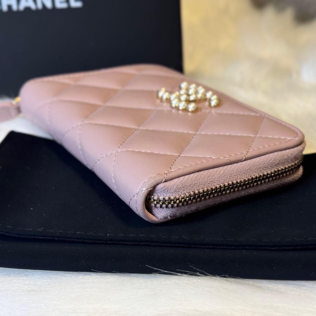 CHANEL シャネル マトラッセ ジップ パース フラグメントケース