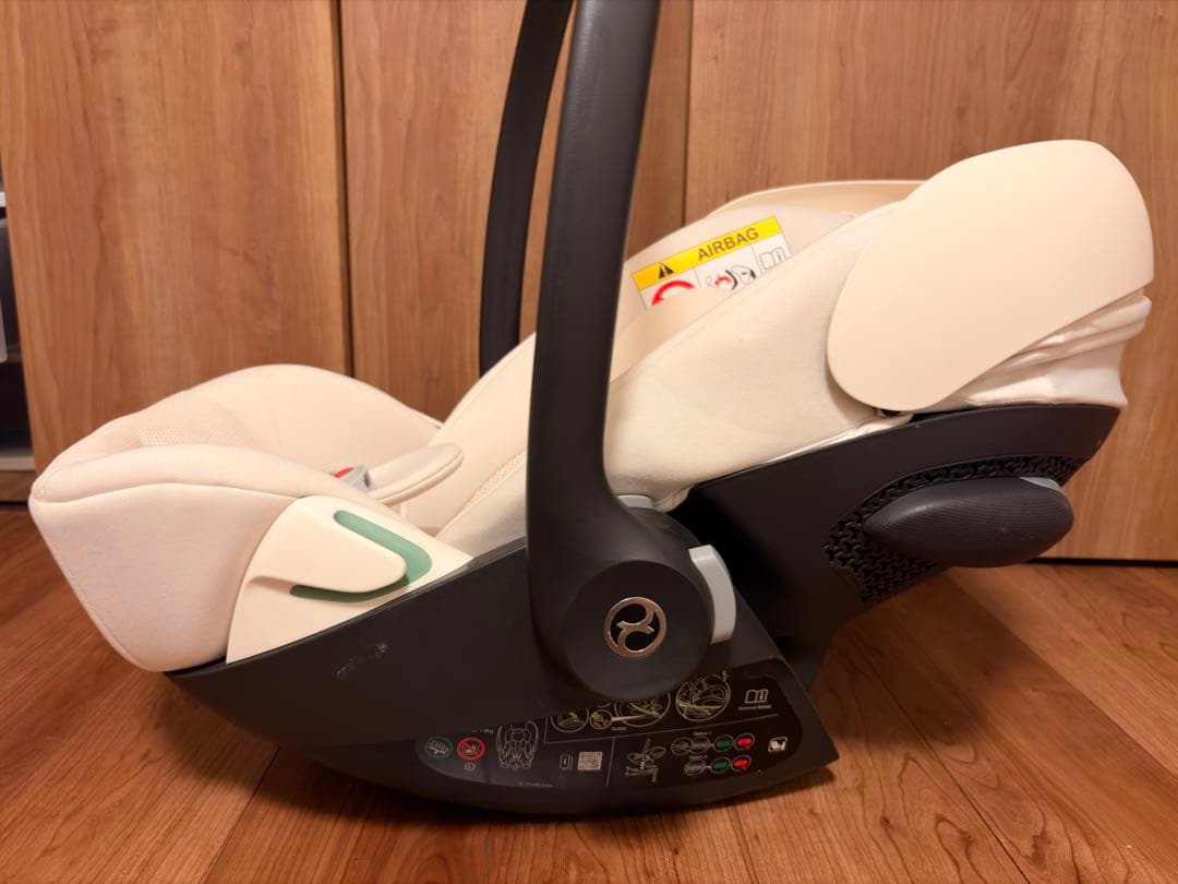 ベビーシート　cybex Cloud G i-Size カーアダプタセット