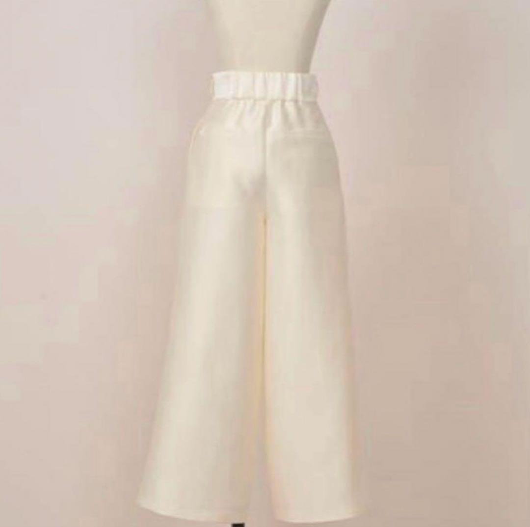 【新品、未使用】Heve シルキータックワイドパンツ　36 バニラ