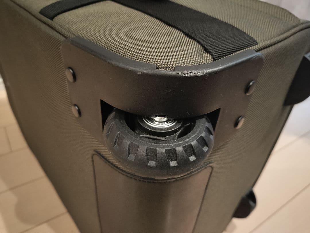 【美品】無印良品 撥水ソフトキャリーケース 40L　カーキ色