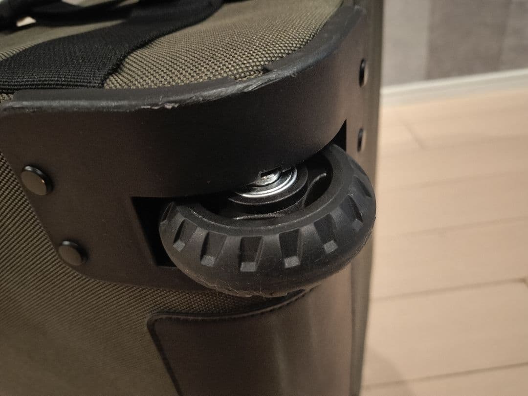 【美品】無印良品 撥水ソフトキャリーケース 40L　カーキ色