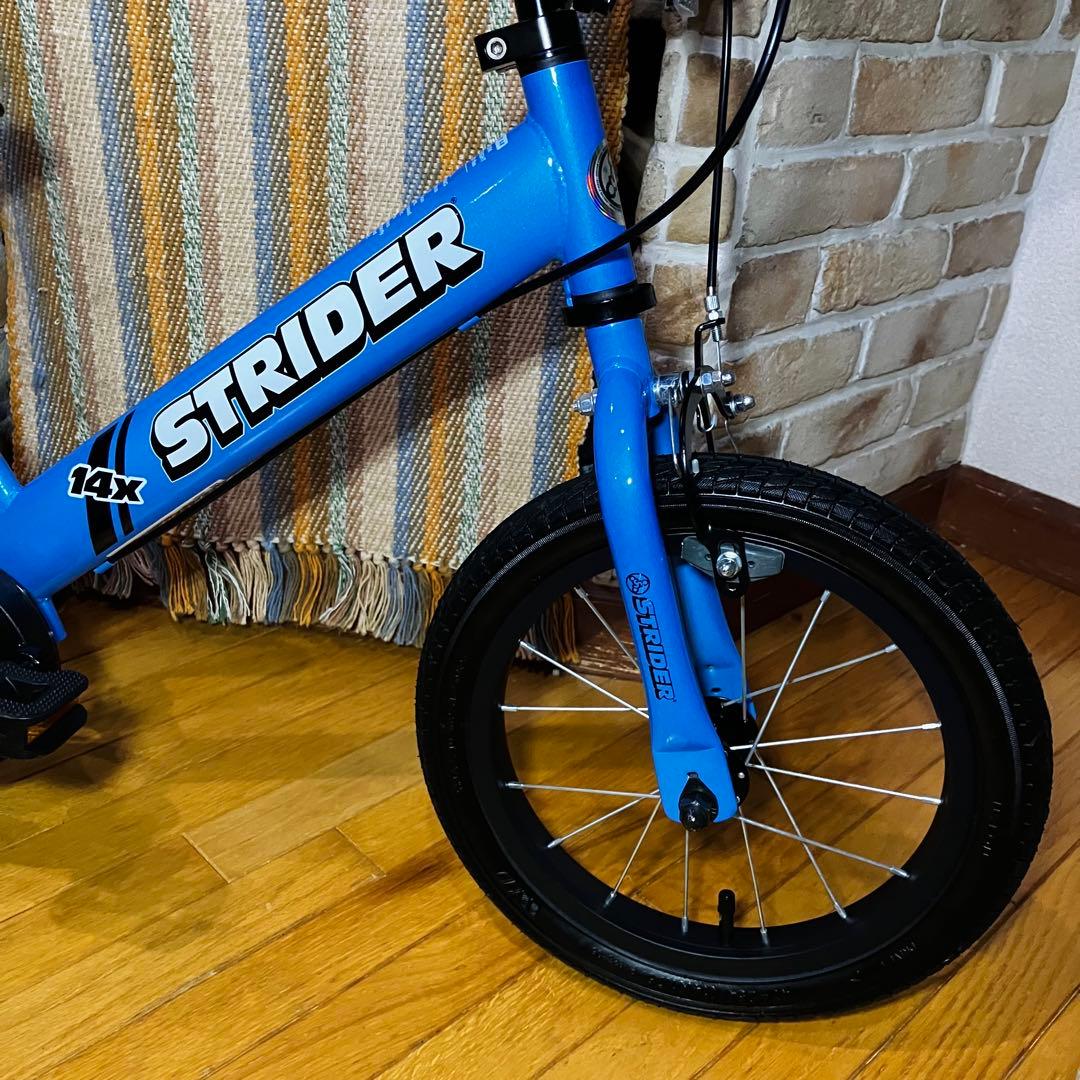 展示・未走行品　STRIDER 14x ストライダー　人気ブルー　2018製造
