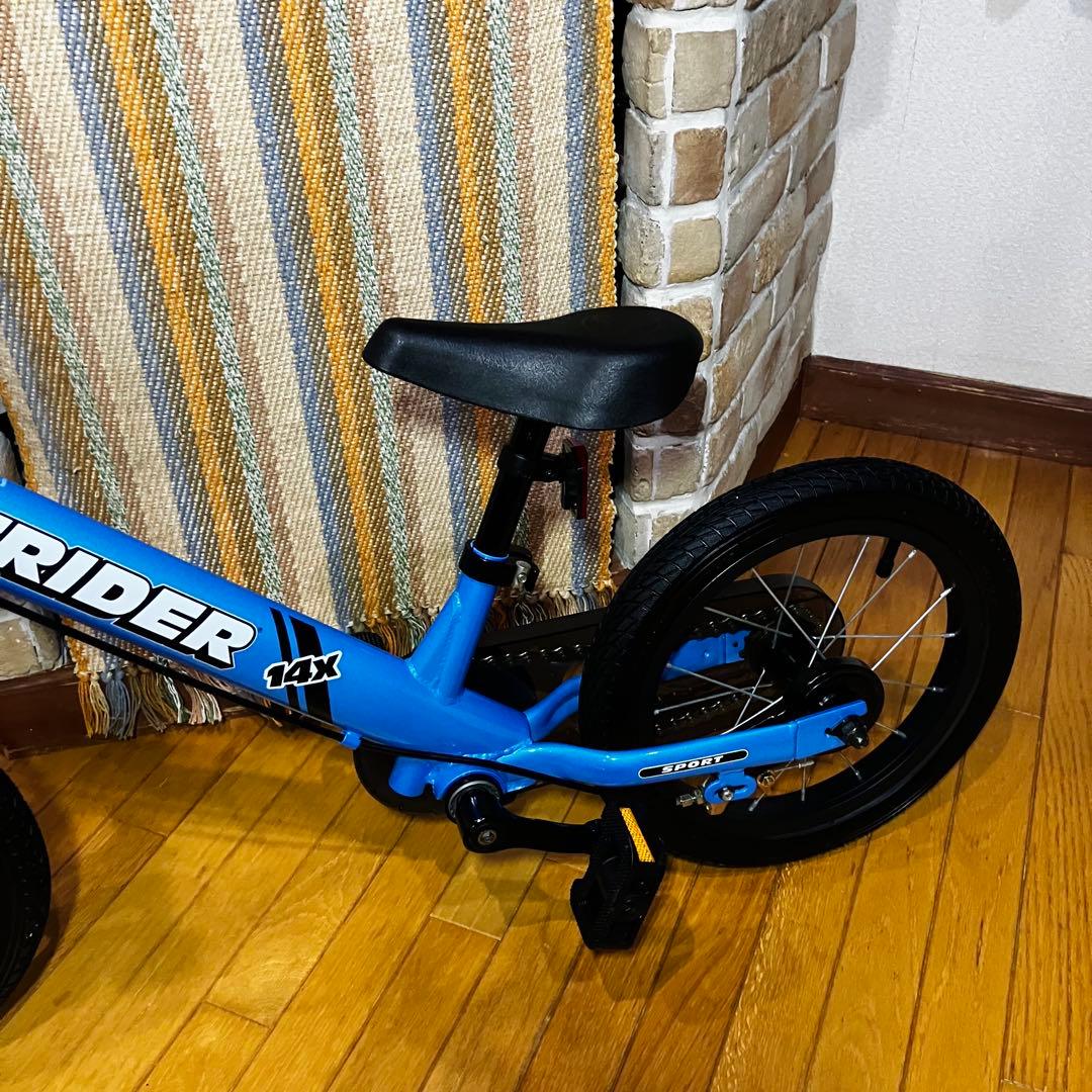 展示・未走行品　STRIDER 14x ストライダー　人気ブルー　2018製造