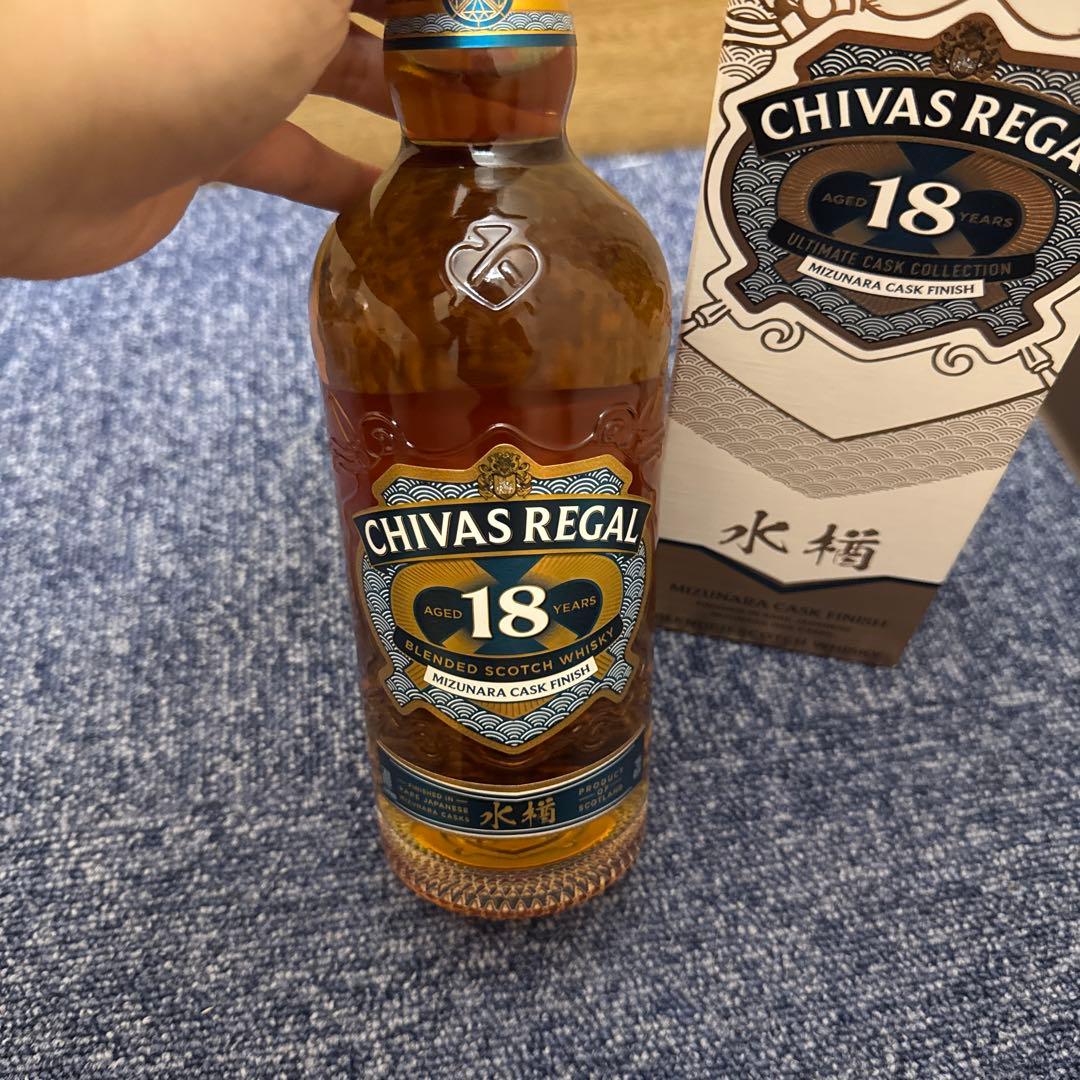 シーバスリーガル 18年 ミズナラカスクフィニッシュ 700ml 箱有り