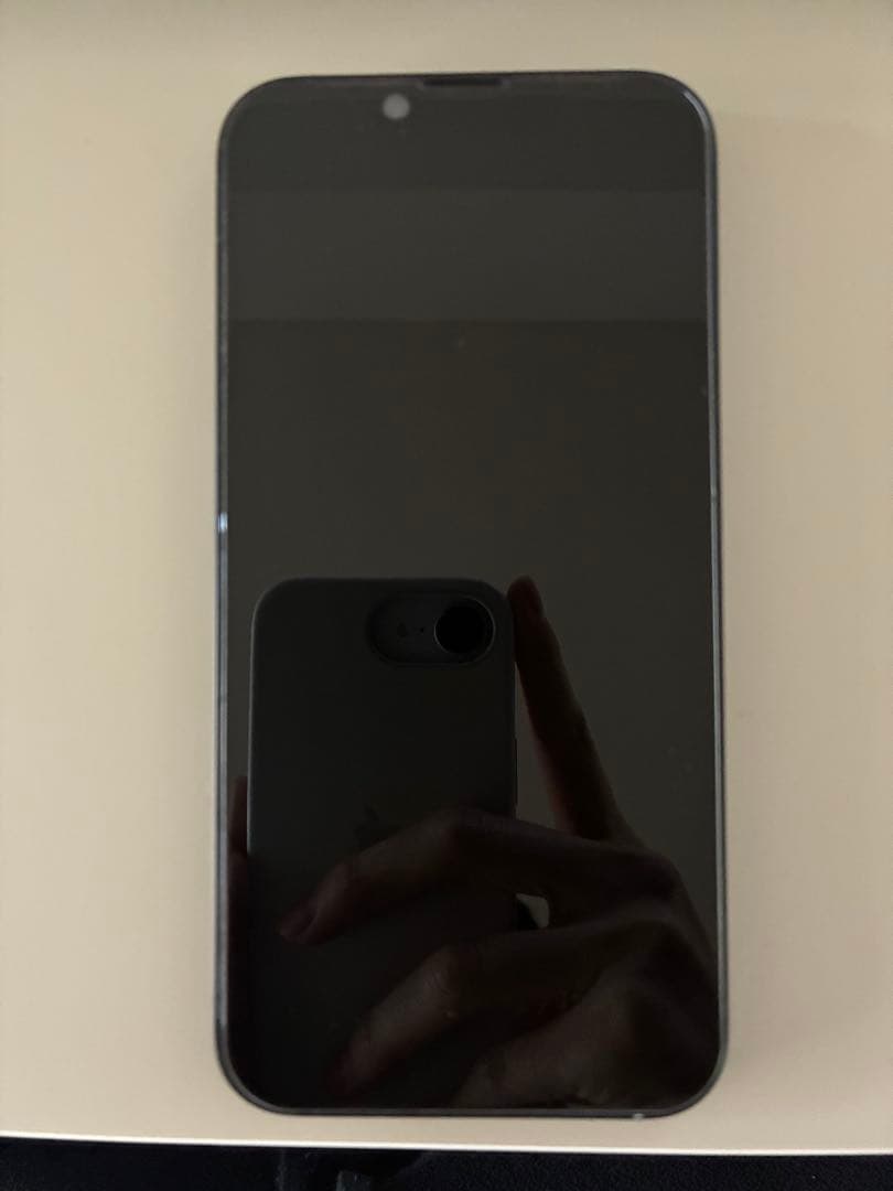 iPhone 16e 本体 ブラック 128GB