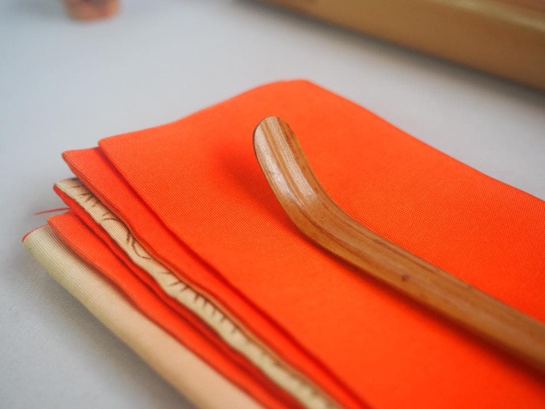 臨済宗大徳寺派芳春院住職　秋吉則洲造『竹茶杓』銘：佳日（共箱）