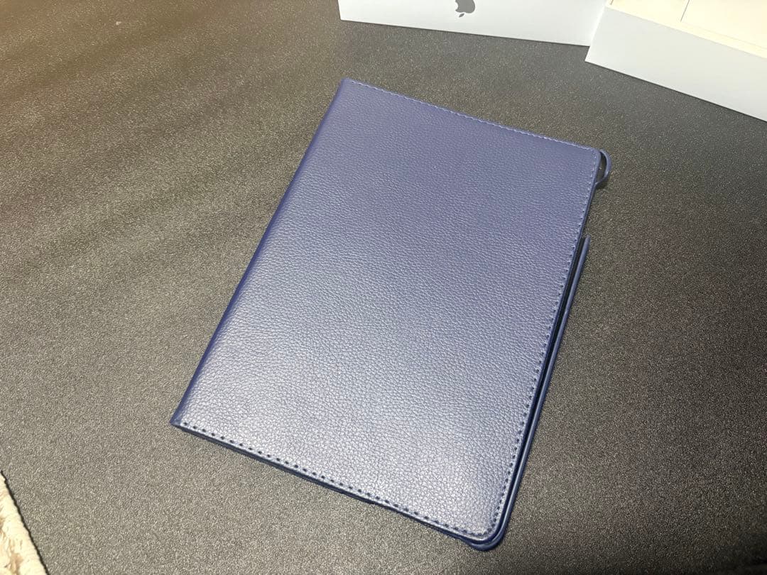 Apple iPad 第6世代 Wi-Fiモデル　スペースグレー