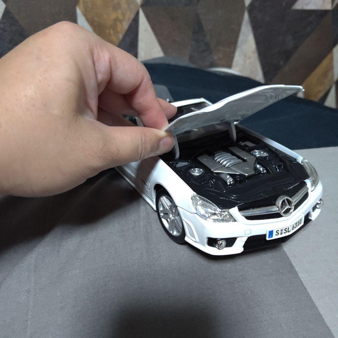【閲覧数185】メルセデス・ベンツ SLK 1/18 スケールモデル