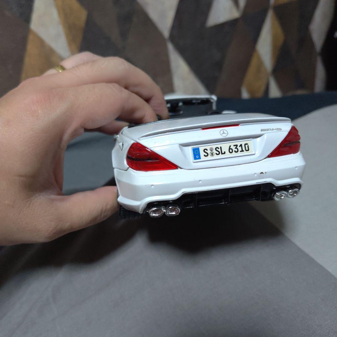 【閲覧数185】メルセデス・ベンツ SLK 1/18 スケールモデル
