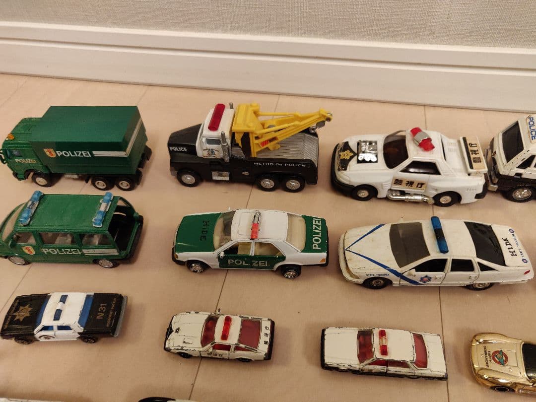 世界のパトカー　セット