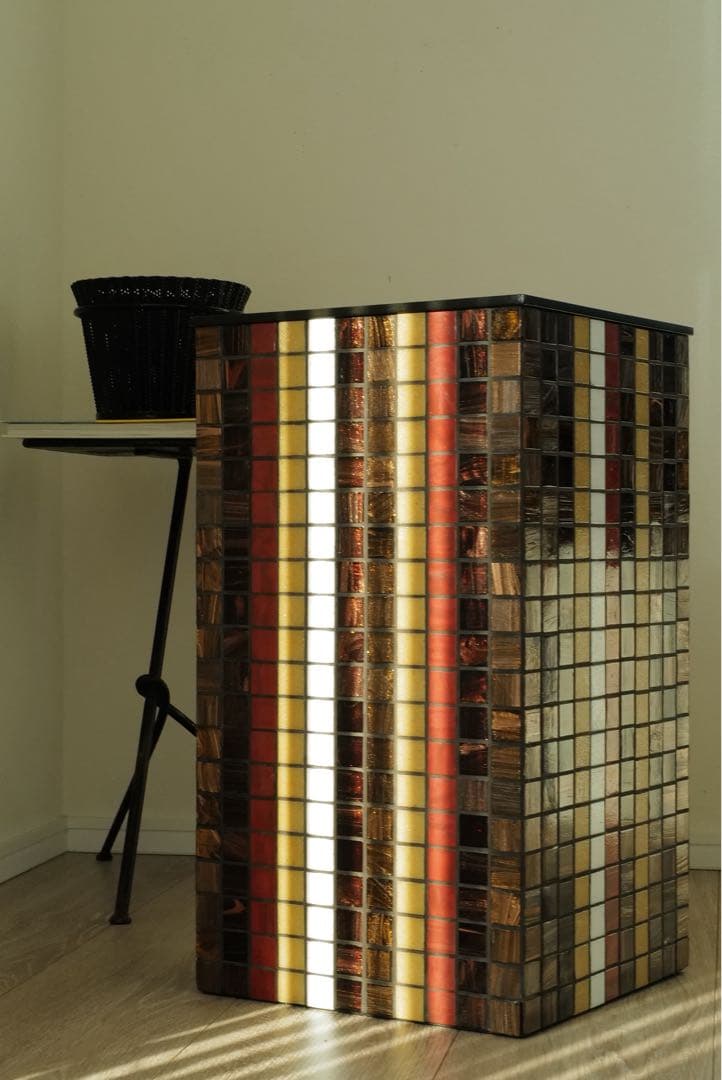 展示台 スツール