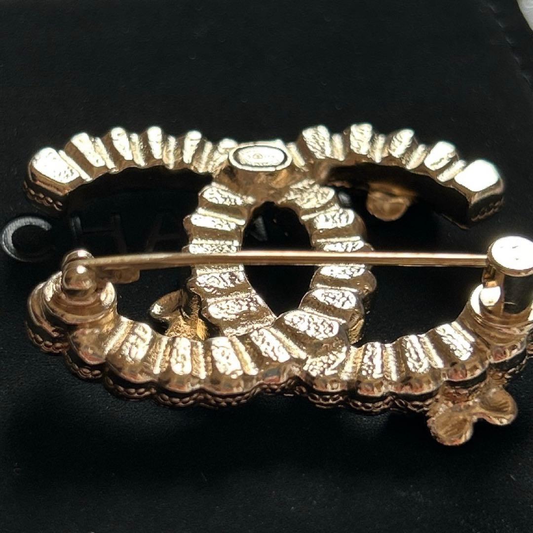 【CHANEL】シャネルCCロゴ お花ブローチ