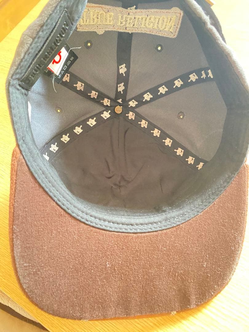 TRUE RELIGION キャップ